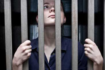 woman-in-prison