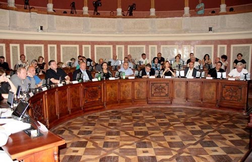 1-dima-aqtual-1-qvem